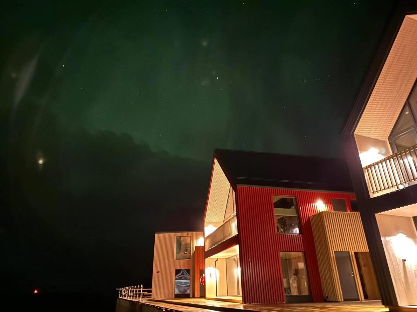Stor Moderne Leilighet I Henningsvaer, 70 Kvm ภายนอก รูปภาพ