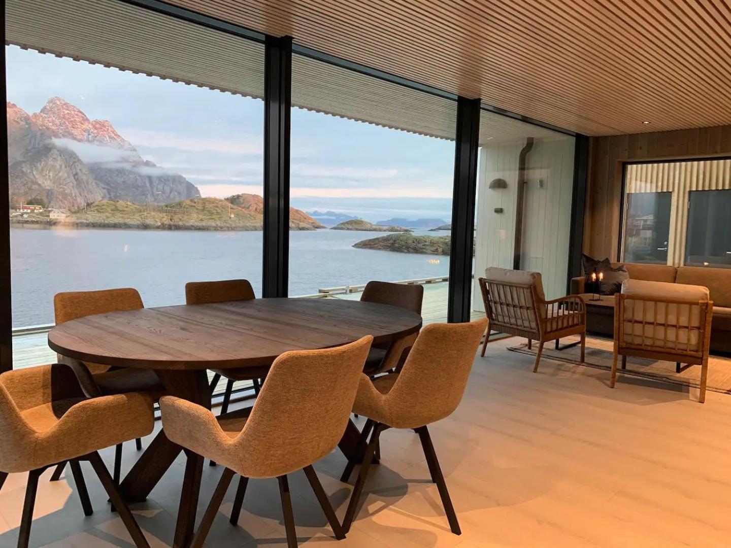Stor Moderne Leilighet I Henningsvaer, 70 Kvm ภายนอก รูปภาพ